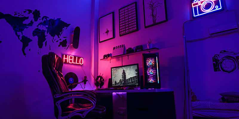 30 Small Gaming Room Ideas and Setups - Peaceful Hacks  Small game rooms,  Small gaming room ideas, Computer gaming room